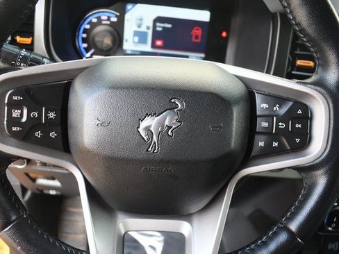 Used 2022 Ford Bronco Badlands w/ Sasquatch Package AWD/4WD image 30