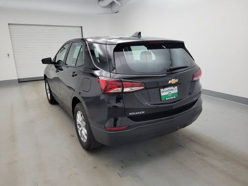 Used 2024 Chevrolet Equinox LS AWD/4WD image 5