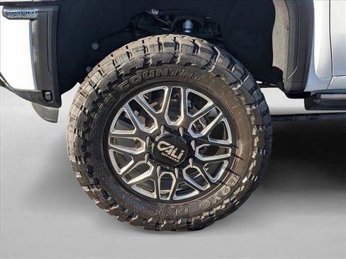 Used 2024 GMC Sierra 3500 Denali w/ Denali Reserve Package image 26