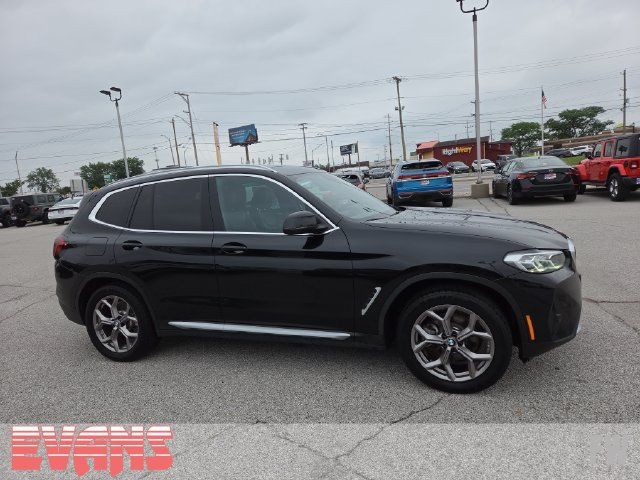 Used 2022 BMW X3 xDrive30i AWD/4WD image 2