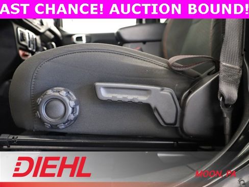 Used 2022 Jeep Wrangler Unlimited Rubicon w/ LED Lighting Group image 11
