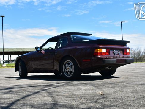 Used 1987 Porsche 944 S image 12