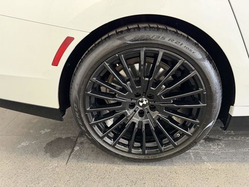 Used 2025 BMW 740i xDrive image 12