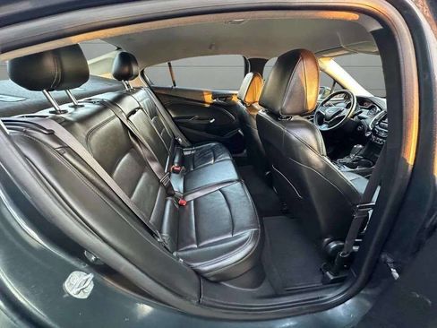 Used 2017 Chevrolet Cruze Premier image 20