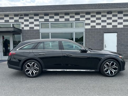 Used 2025 Mercedes-Benz E 450 4MATIC All-Terrain Wagon image 8