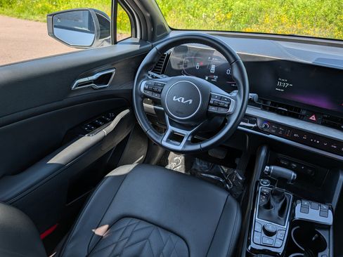 Used 2023 Kia Sportage X-Line AWD/4WD image 9
