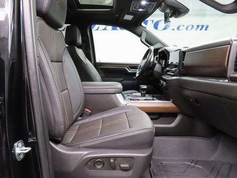 Used 2024 Chevrolet Silverado 1500 High Country image 29