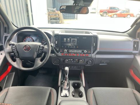 Certified 2025 Nissan Frontier Pro-X RWD image 16
