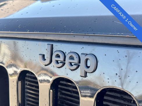 Used 2018 Jeep Wrangler Unlimited Sport AWD/4WD image 14