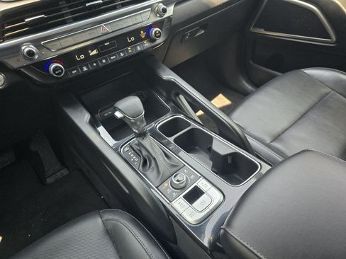 Used 2022 Kia Telluride LX AWD/4WD image 16