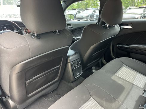 Used 2023 Dodge Charger R/T w/ Blacktop Package image 18