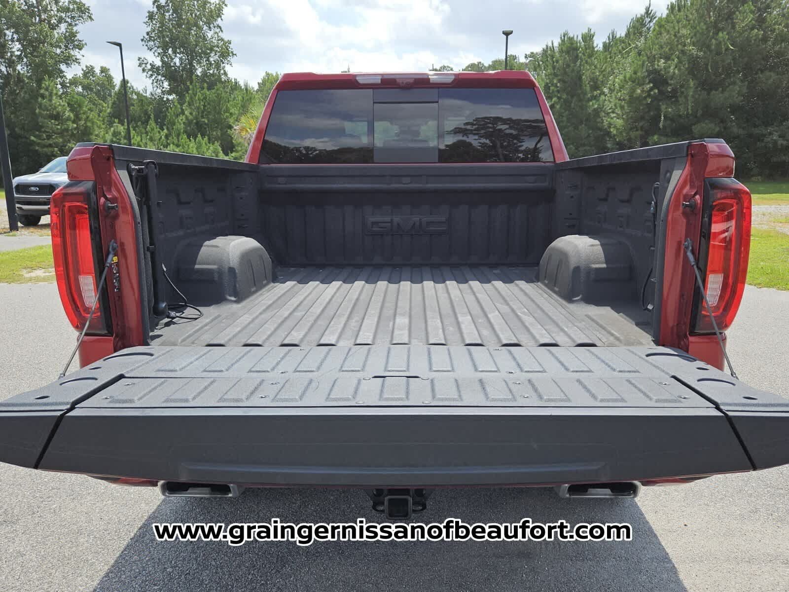 Used 2025 GMC Sierra 1500 AT4 w/ AT4 Premium Package AWD/4WD image 6