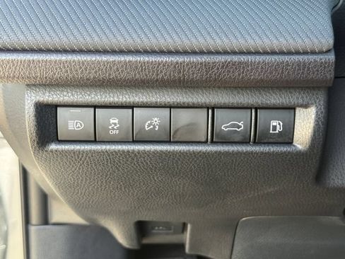 Used 2026 Toyota Camry SE w/ Convenience Package FWD image 23