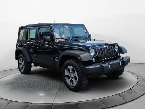 Used 2017 Jeep Wrangler Unlimited Sport AWD/4WD image 7