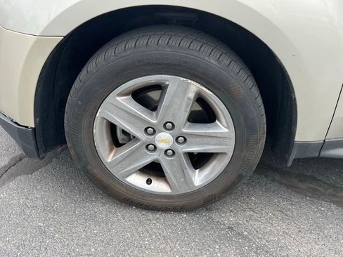 Used 2014 Chevrolet Equinox LTZ image 12