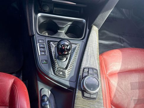 Used 2015 BMW M4 Coupe image 17