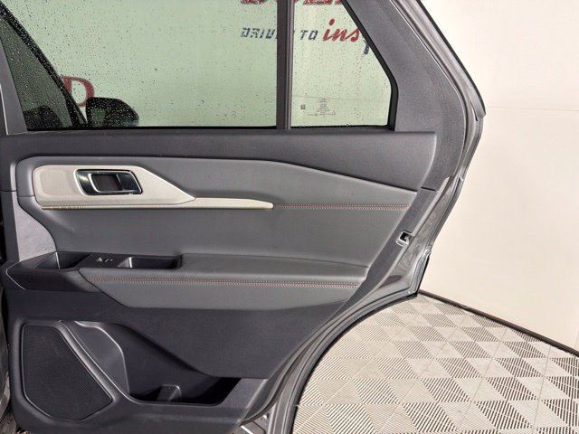 Used 2026 Ford Explorer Active RWD image 40