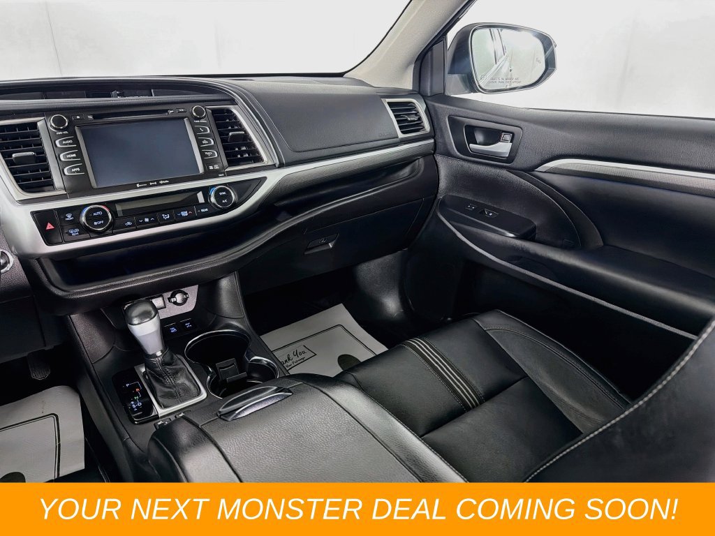 Used 2018 Toyota Highlander SE AWD/4WD image 22