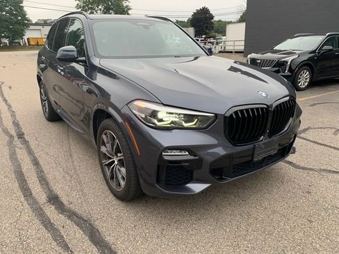 Used 2019 BMW X5 xDrive40i w/ M Sport Package AWD/4WD image 3