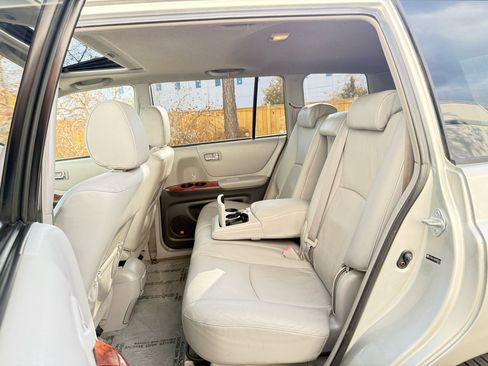 Used 2006 Toyota Highlander 4WD Hybrid image 18