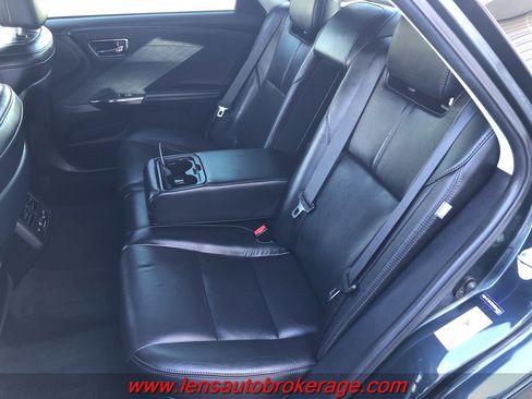 Used 2016 Toyota Avalon Limited w/ Toyota Safety Sense Package image 18