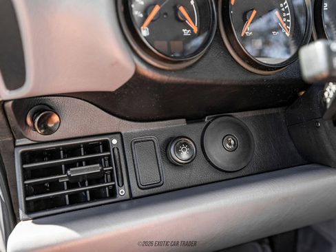 Used 1995 Porsche 911 Carrera 4 image 21