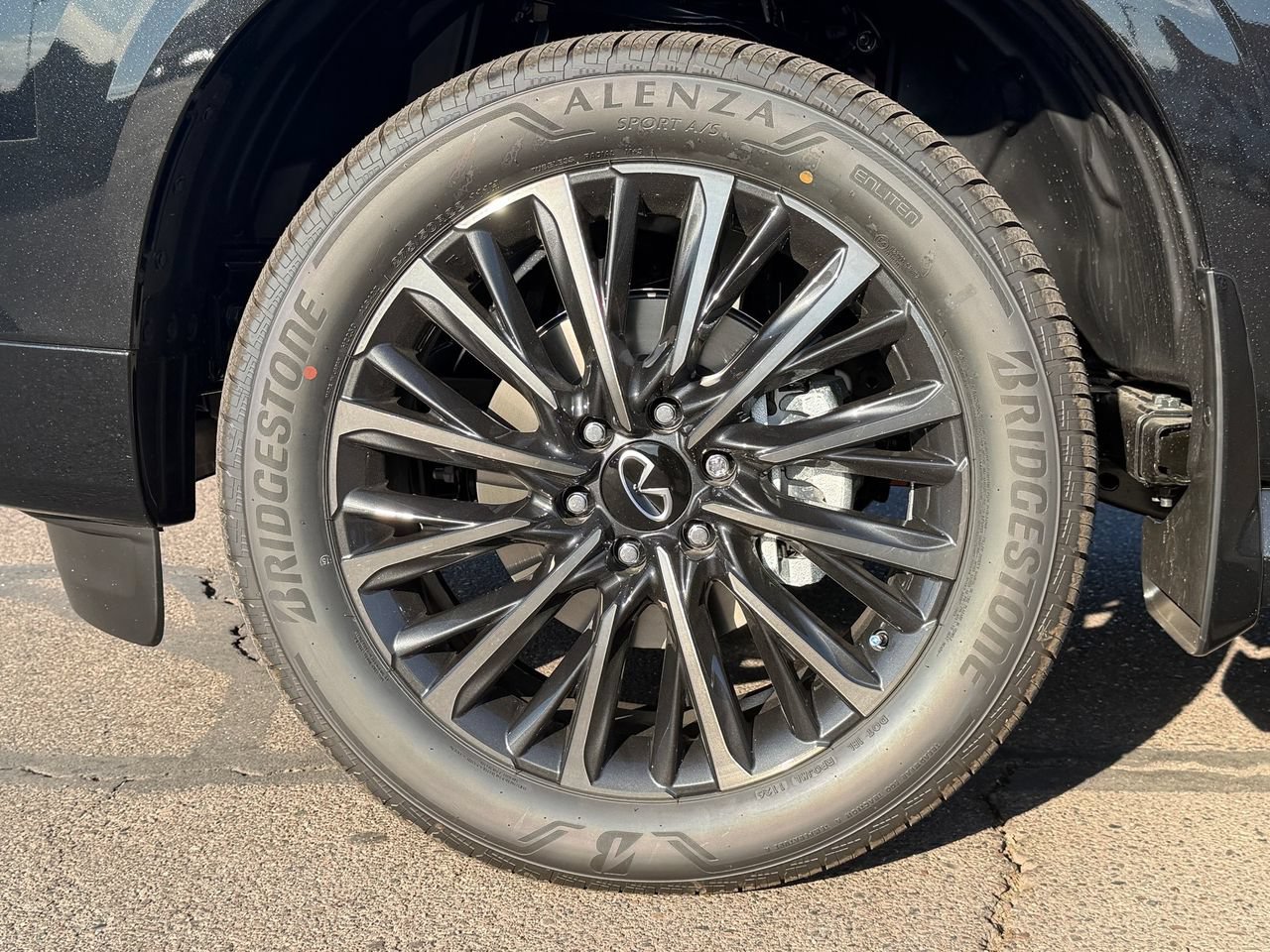 New 2027 INFINITI QX80 Autograph w/ Premium Cargo Package AWD/4WD image 9