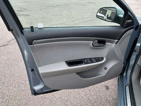 Used 2007 Saturn Aura XE FWD image 14