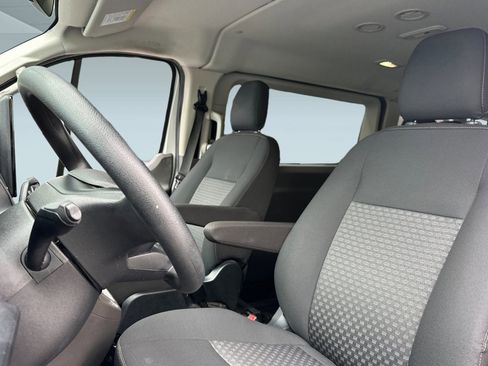 Used 2022 Ford Transit 350 XLT image 21