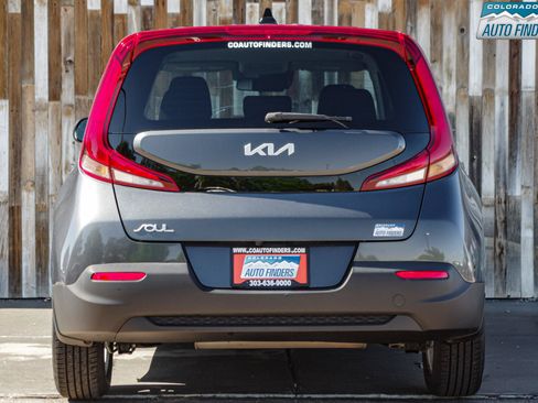 Used 2022 Kia Soul LX w/ Technology Package FWD image 5