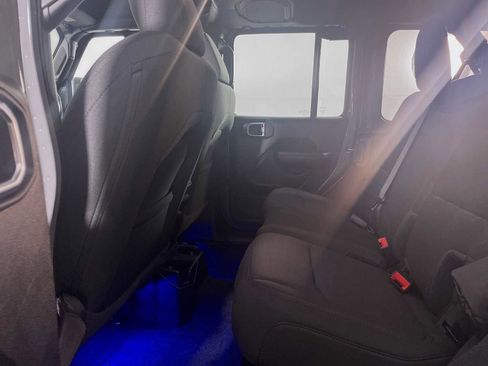 Used 2021 Jeep Wrangler Unlimited Sport image 21