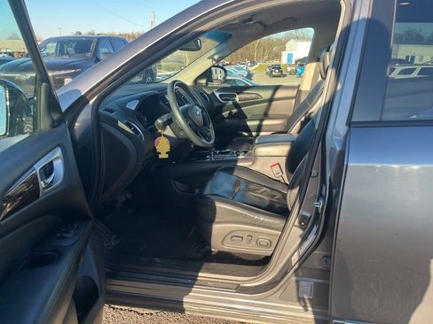 Used 2015 Nissan Pathfinder SL image 6