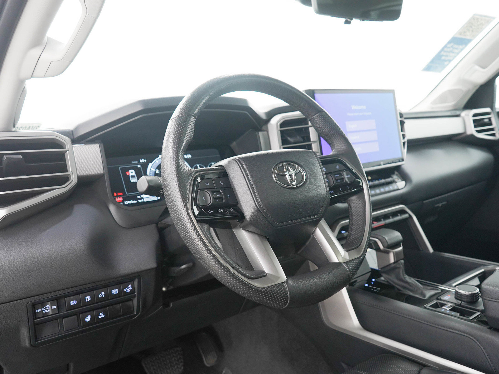 Used 2023 Toyota Tundra Limited AWD/4WD image 25