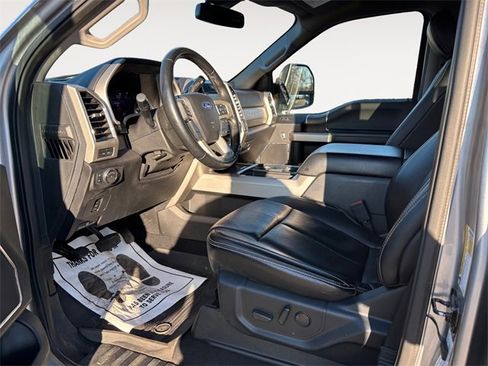 Used 2021 Ford F250 Lariat image 9