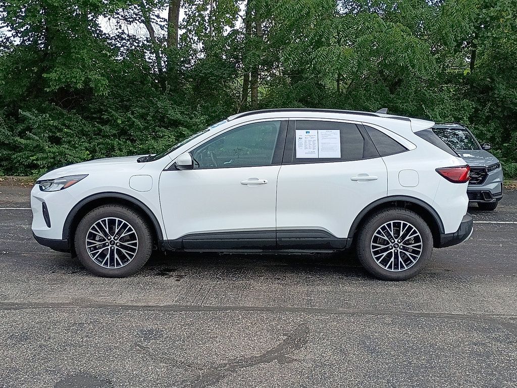 Used 2023 Ford Escape SE FWD image 6