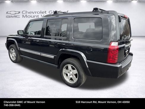 Used 2010 Jeep Commander Sport w/ Sun/Sound Group RWD image 3