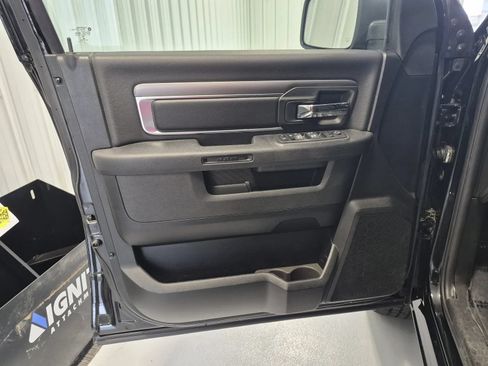 Used 2022 RAM 1500 Warlock AWD/4WD image 8