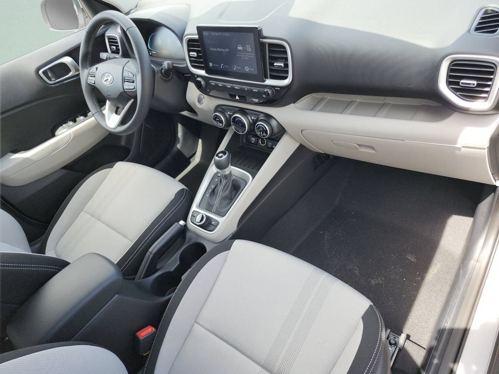 New 2026 Hyundai Venue SEL FWD image 16