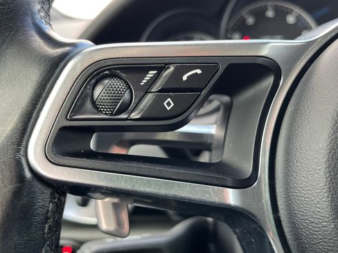 Used 2017 Porsche Cayenne Platinum Edition image 17