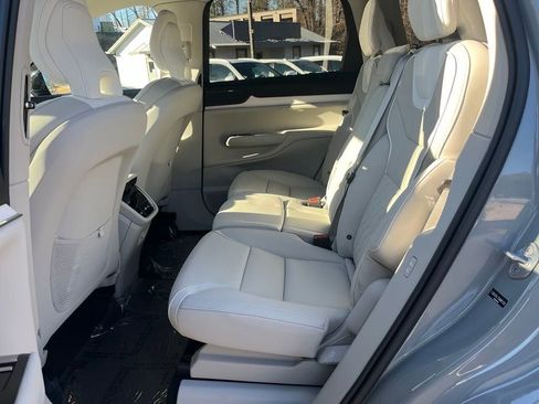 New 2025 Volvo EX90 Ultra image 31