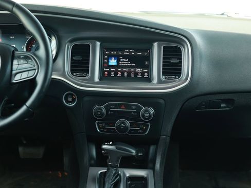 Used 2020 Dodge Charger SXT w/ Driver Convenience Group image 26