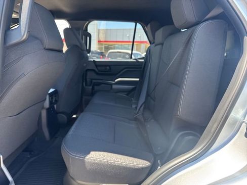New 2026 Toyota 4Runner SR5 AWD/4WD image 12