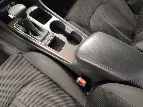 Used 2020 Kia Optima LX image 26