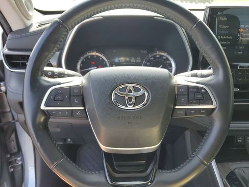 Used 2022 Toyota Highlander Limited AWD/4WD image 20