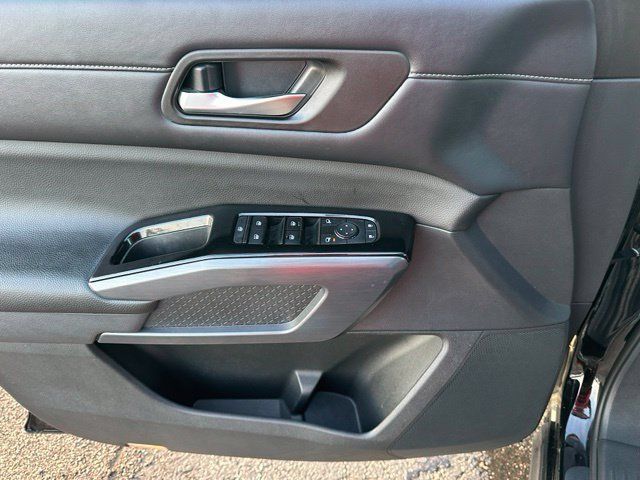 Certified 2022 Nissan Pathfinder SL w/ SL Premium Package AWD/4WD image 19