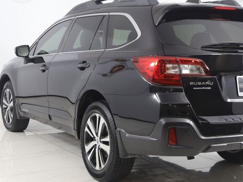 Used 2018 Subaru Outback 2.5i Limited image 24