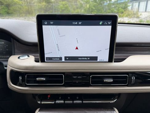Used 2023 Lincoln Aviator Reserve w/ Equipment Group 201A AWD/4WD image 29