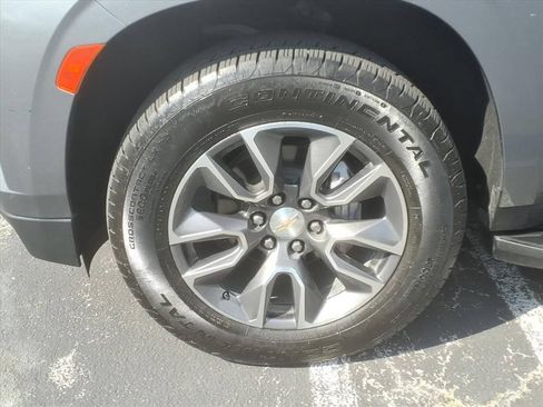 Used 2021 Chevrolet Tahoe LT w/ LT Signature Package RWD image 16