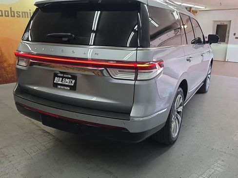 Used 2023 Lincoln Navigator Reserve AWD/4WD image 20