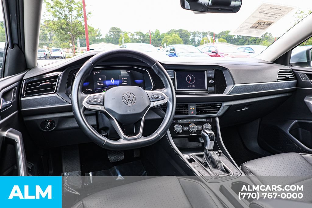 Used 2024 Volkswagen Jetta SE FWD image 26